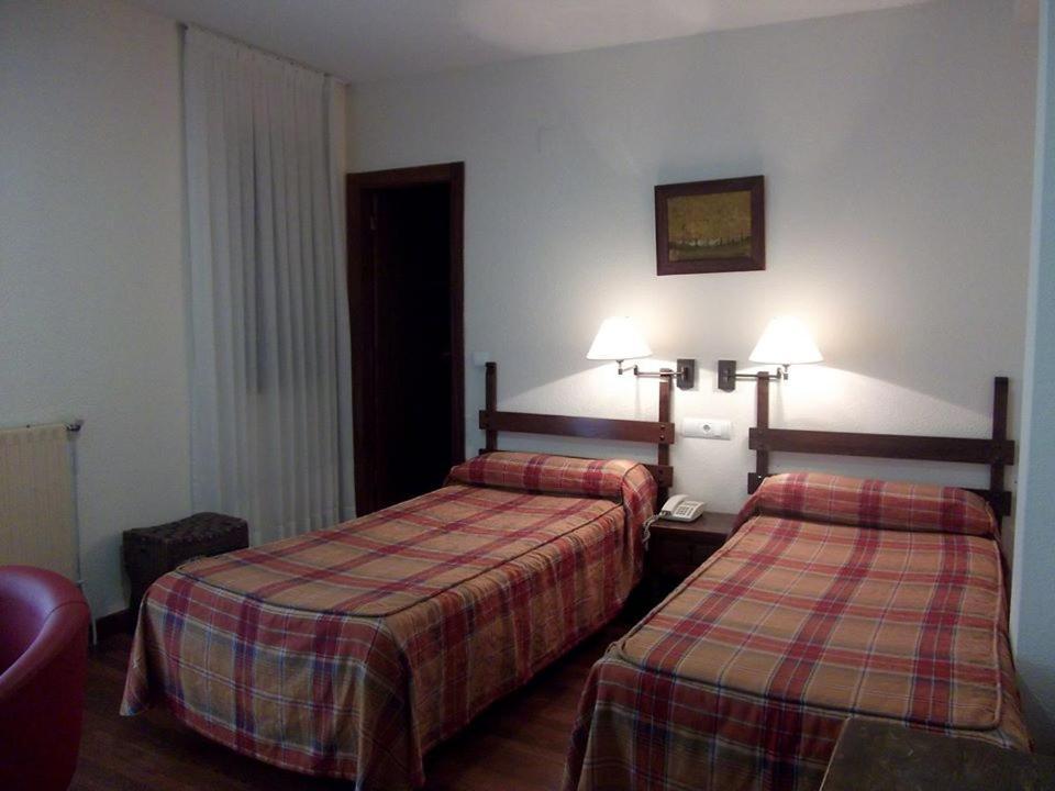 Hotel Termas De Lierganes Luaran gambar