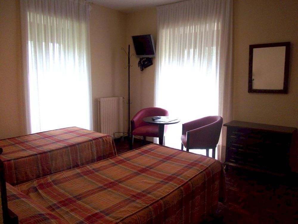Hotel Termas De Lierganes Luaran gambar