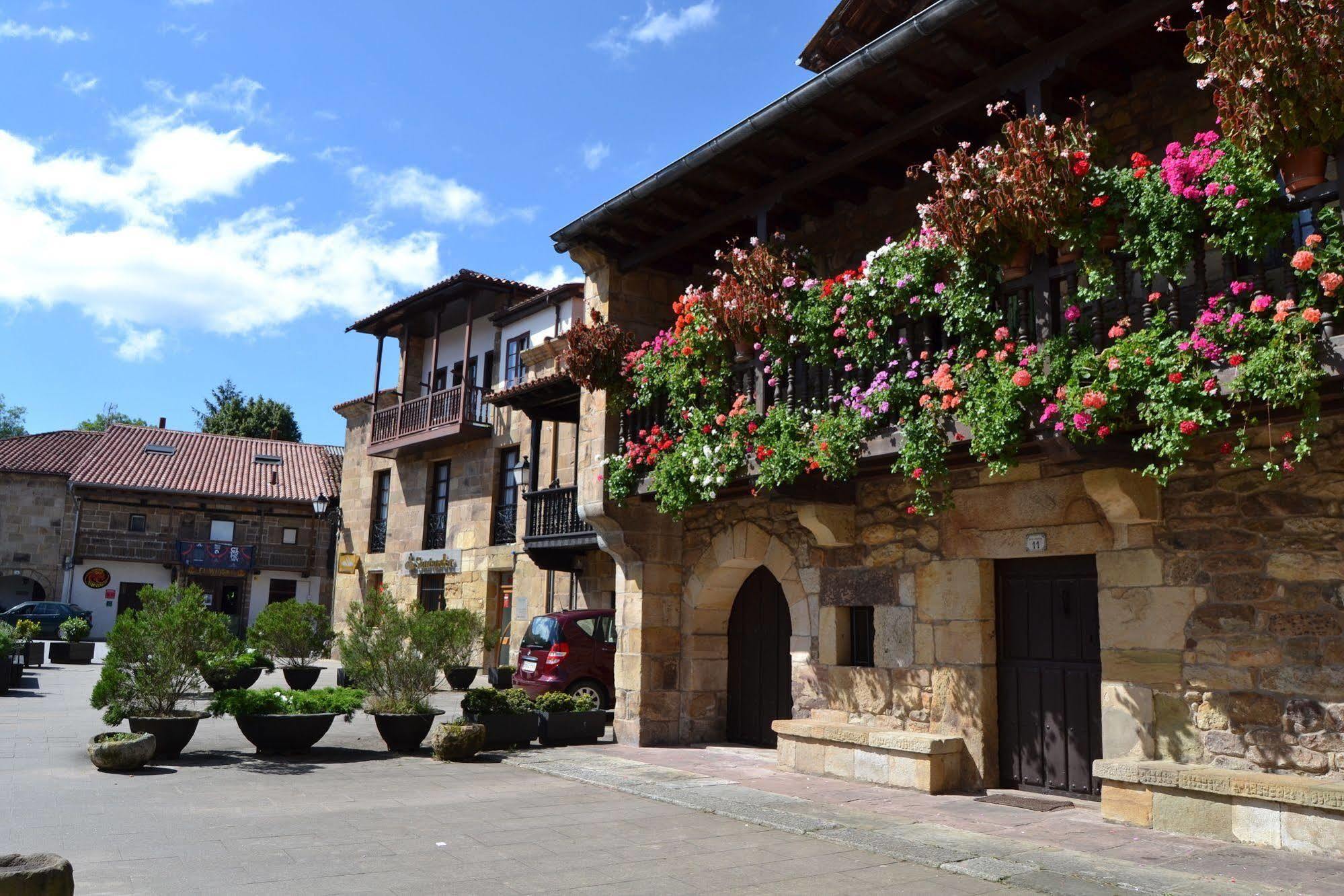 Hotel Termas De Lierganes Luaran gambar