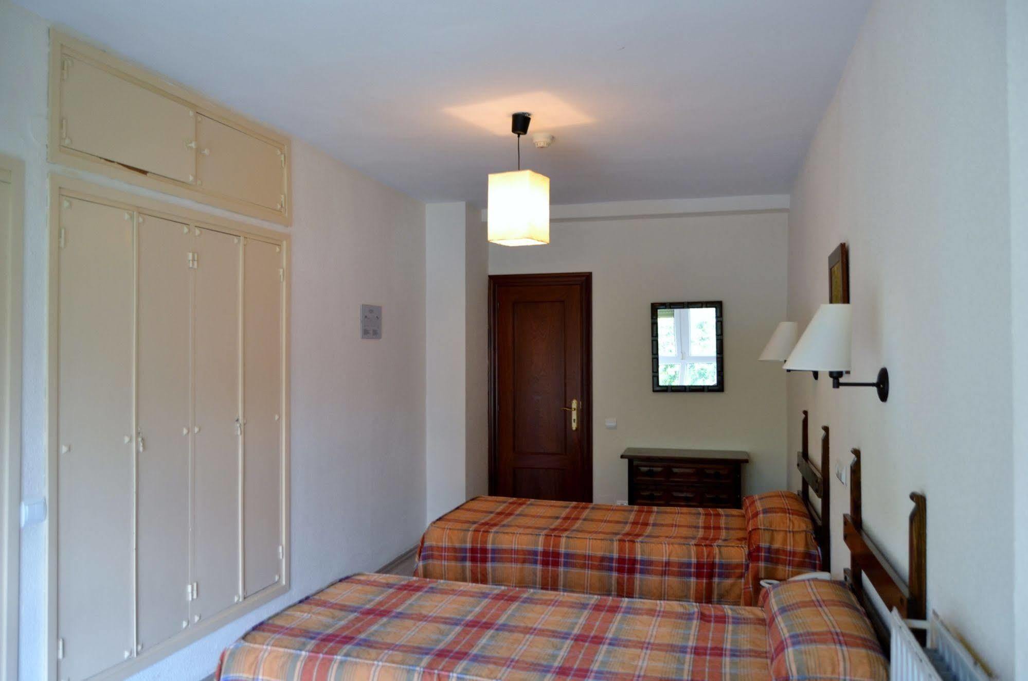 Hotel Termas De Lierganes Luaran gambar