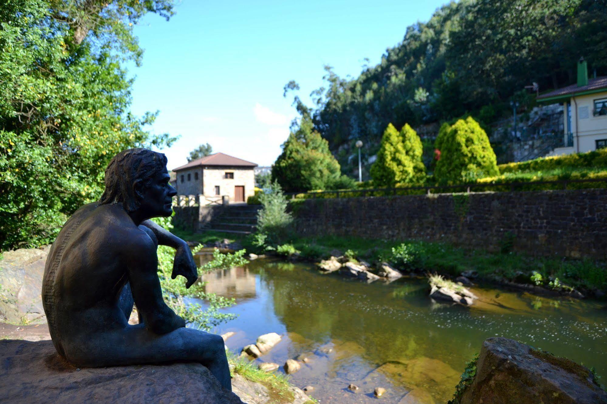 Hotel Termas De Lierganes Luaran gambar