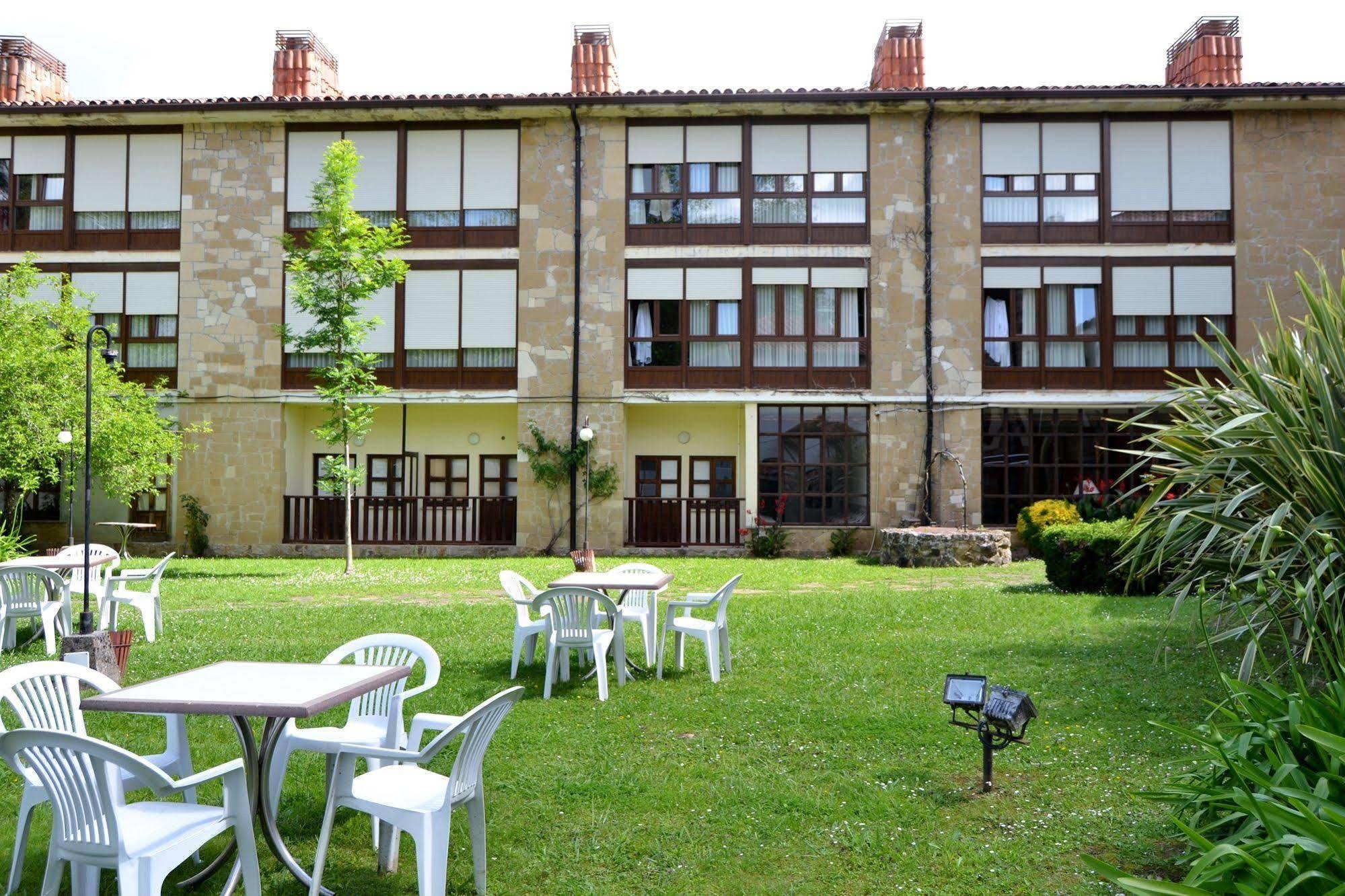 Hotel Termas De Lierganes Luaran gambar