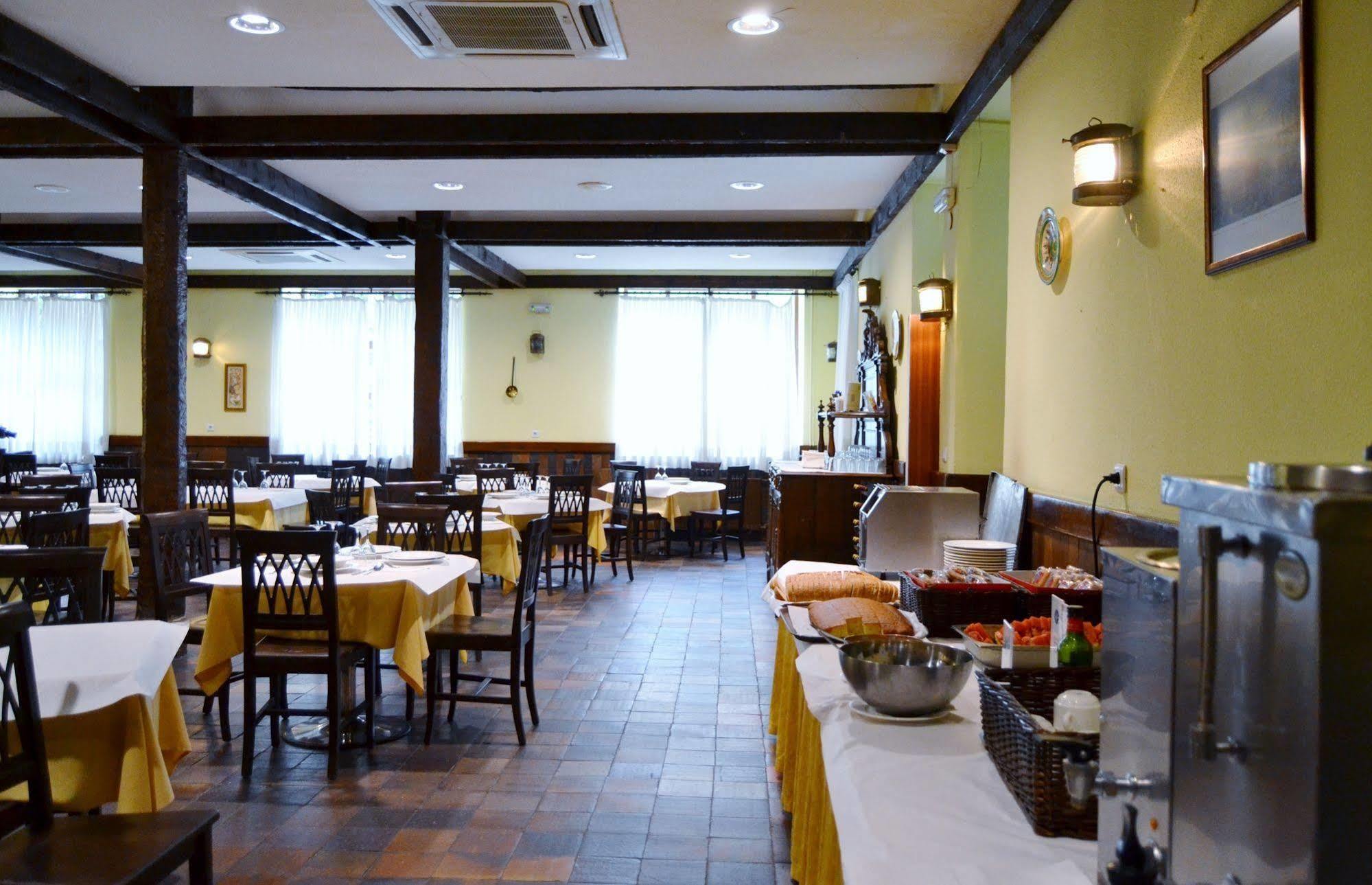Hotel Termas De Lierganes Luaran gambar